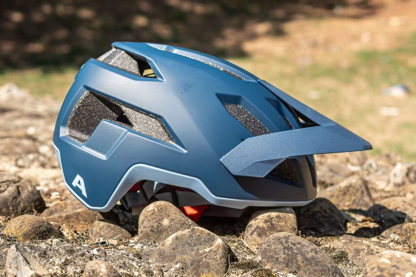 Alpina Taunus MIPS & Lumin - test review - lato