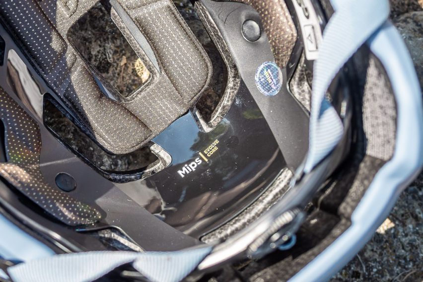 Alpina Taunus MIPS & Lumin - test review - mips evolve core