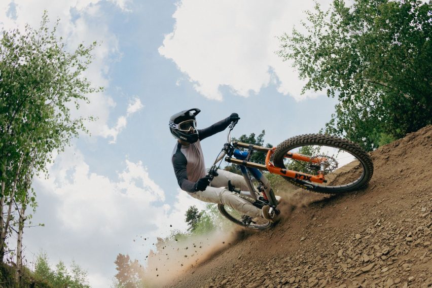 Poc Barocon Carbon - casco mtb full-face - action