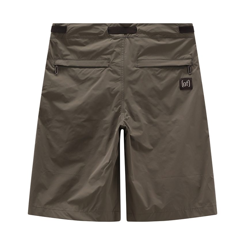Bermuda shorts with pockets