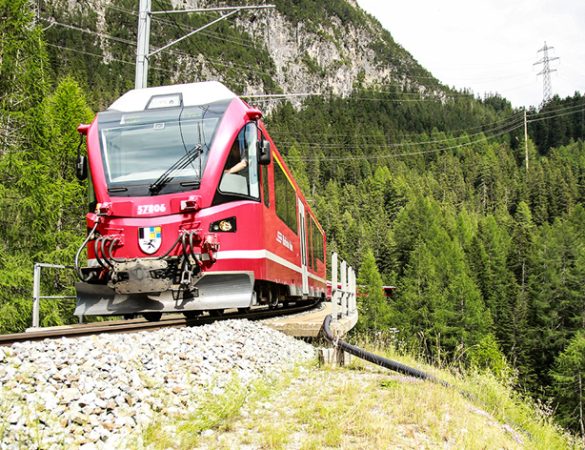 Trenini Rossi dell’Albula, quelle finestre panoramiche sulle Alpi svizzere. Cap. 1: da Thusis a Bergün