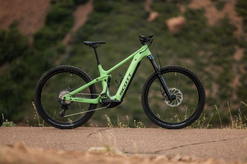 scott strike 2027 - etrail bike - lifestyle