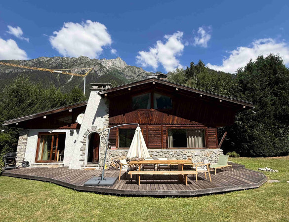 HOKA UTMB Mont-Blanc, nasce Casa Vibram
