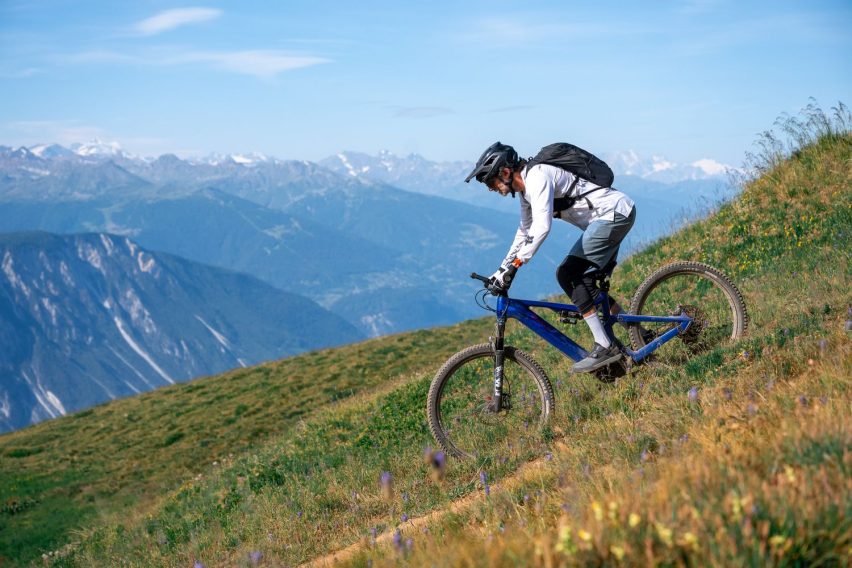 Ortovox Sequence Daypack 15 - test zaino mtb - action 01