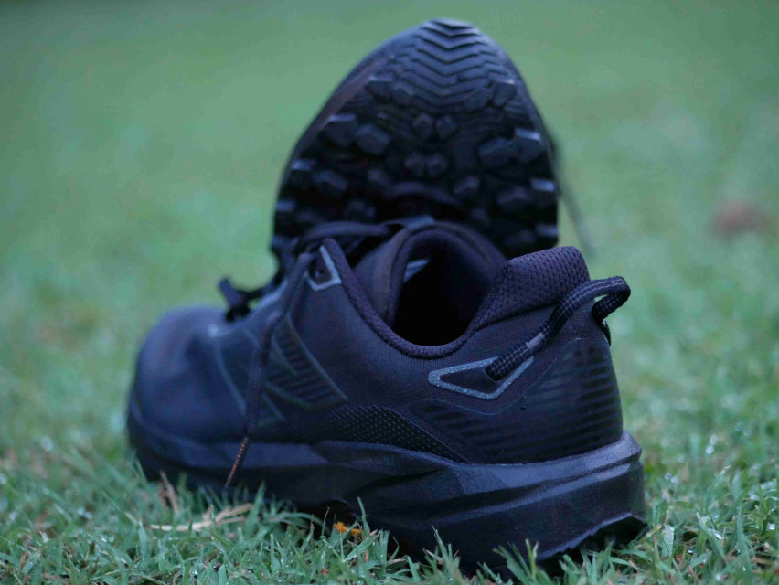 New Balance Rebel Trail nera