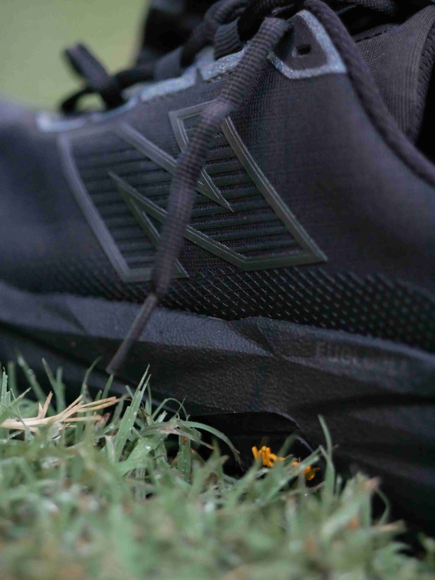 New Balance Rebel Trail nera