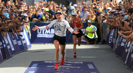 Lauren Gregory (USA, UTMB Index 804), vincitrice di OCC by HOKA UTMB Mont-Blanc