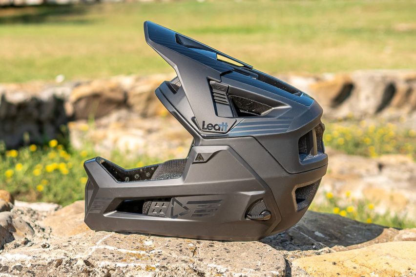 Leatt MTB Enduro 4.0 - short test casco 2-in-1 - integrale lato