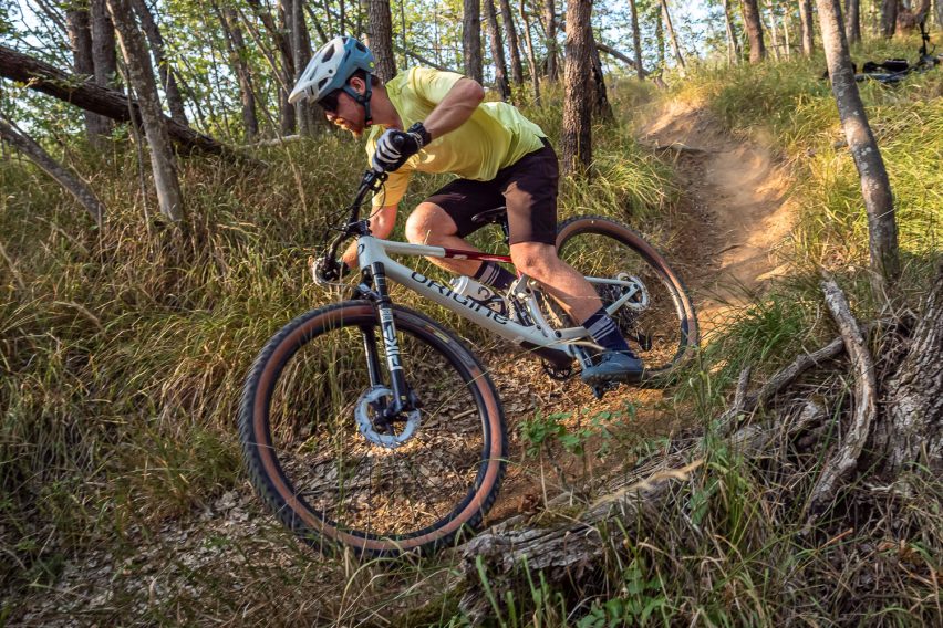 Origine Théorème TR - MTB test review - action discesa