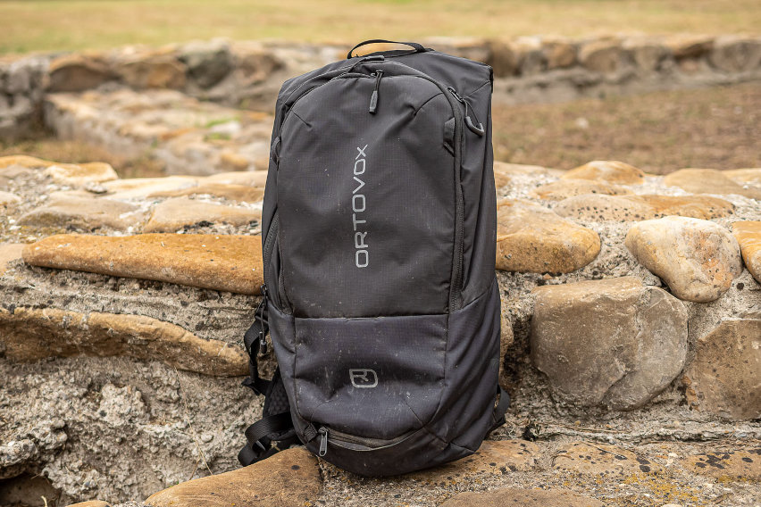 Ortovox Sequence Daypack 15 - test zaino mtb - cover