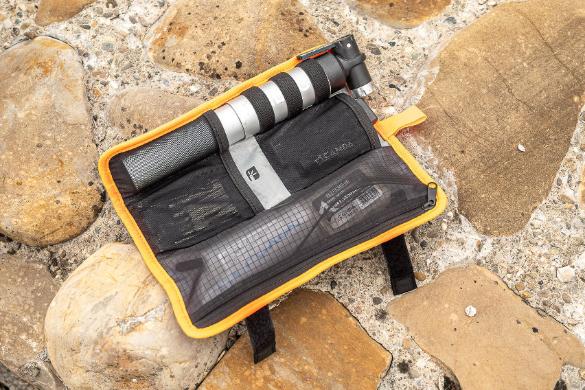 Ortovox Sequence Daypack 15 - test zaino mtb - tool pouch aperta