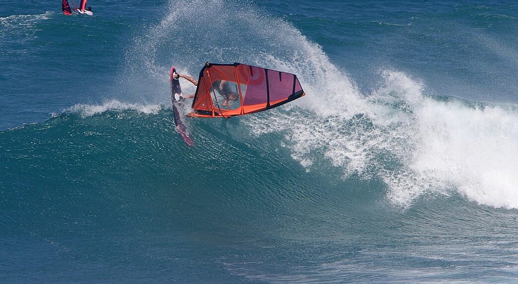Morgan Noireaux nuovo video da Hookipa