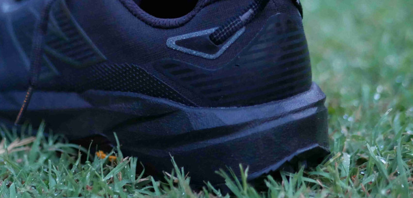 New Balance Rebel Trail nera