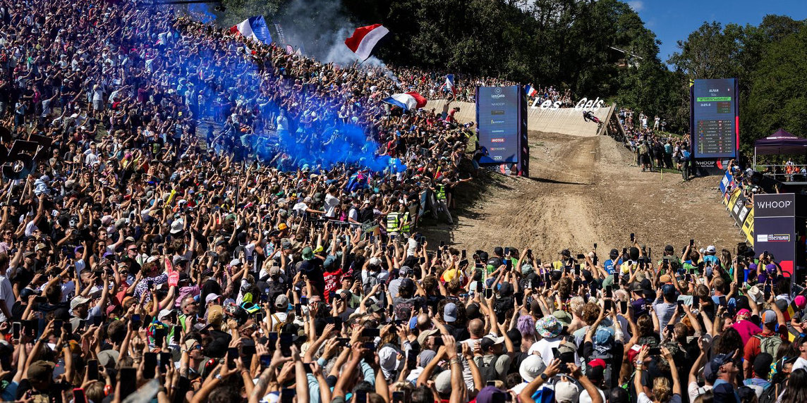 Les Gets DH World Cup: Alran e Harnden firmano le prime vittorie, Höll conquista il quinto titolo assoluto