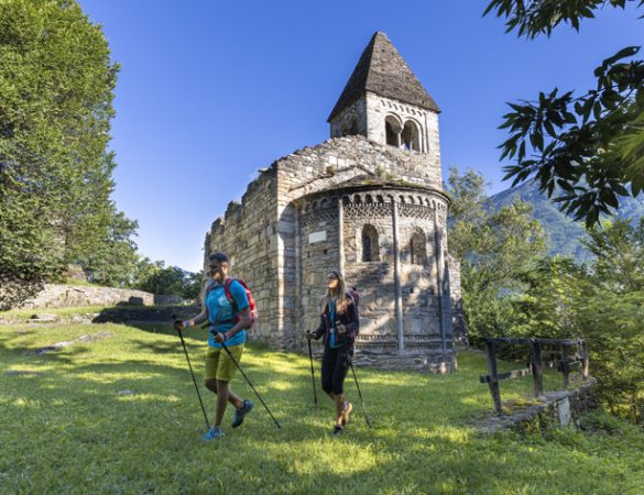Estate in Valtellina: spunti di viaggio lungo il Sentiero Valtellina tra gusto DOP e IGP e natura