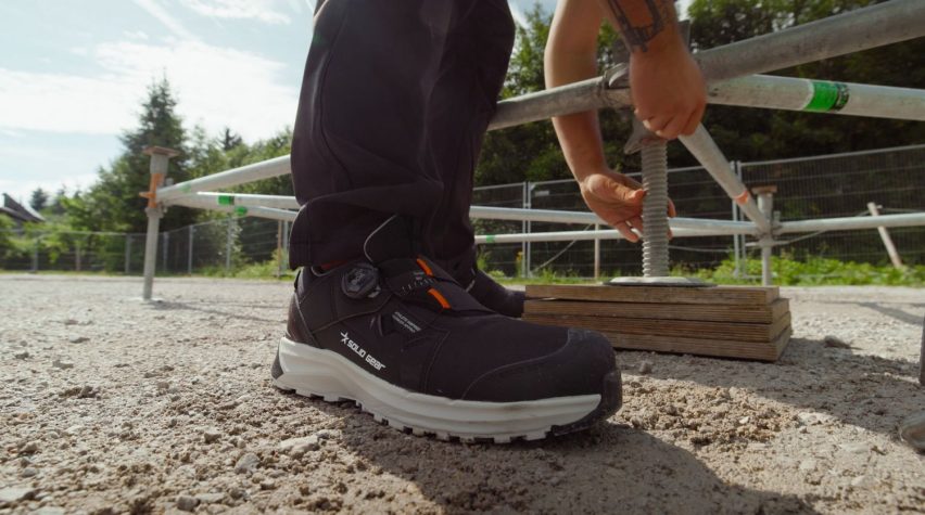 boa fit system e ms-racing team a leogang per la coppa del mondo mtb - scarpe Solid Gear Sonar WRP Low