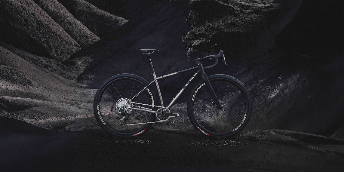 Bottecchia Titan 32, la maxi-gravel