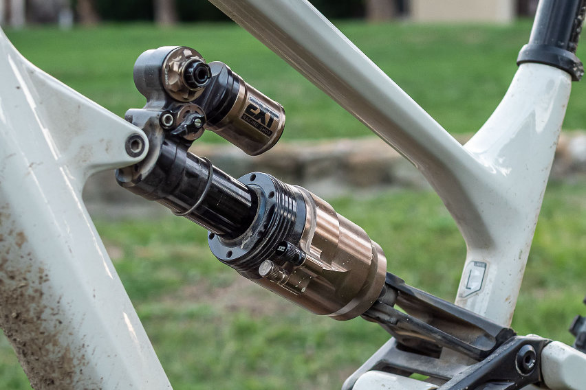 EXT Aria V2 - ammortizzatore ad aria Enduro/Gravity - 01