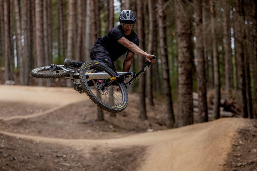 Pirelli Scorpion Gravity - pneumatici mtb - Lachlan Blair action