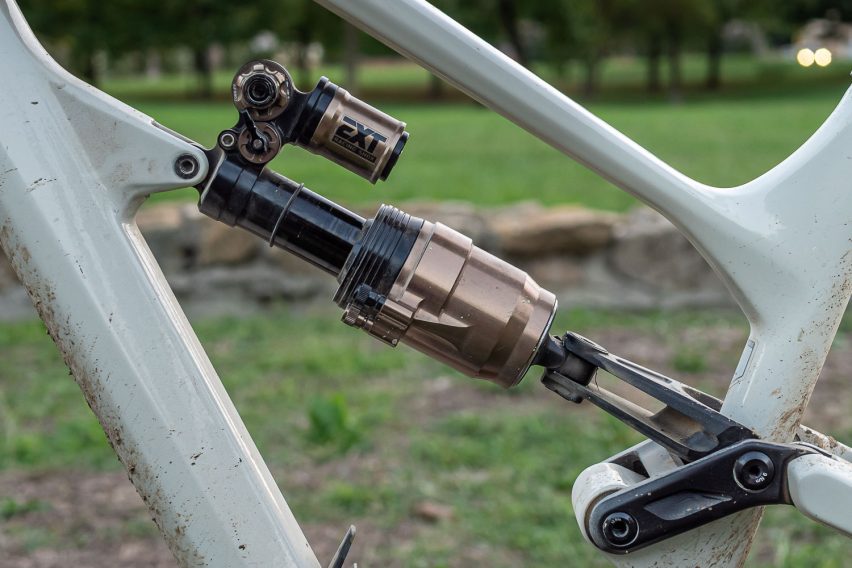 EXT Aria V2 - ammortizzatore ad aria Enduro/Gravity - lato sx