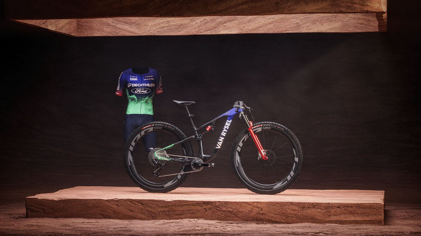 Van Rysel RCR‑XC da 32 pollici - nuova MTB da gara XC - cover