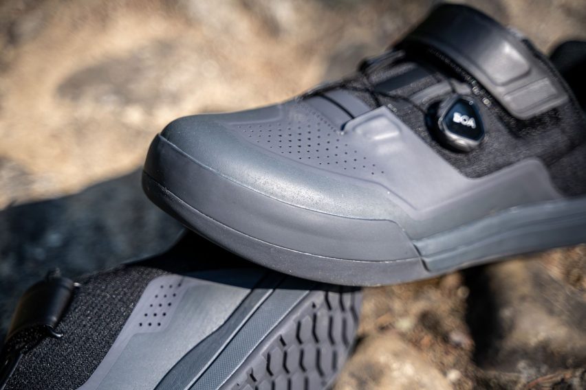 come scegliere le scarpe MTB clipless - protezione punta