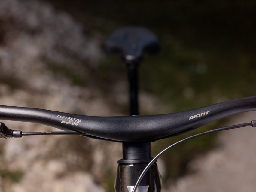Giant Trance Advanced E+ my27 - cockpit