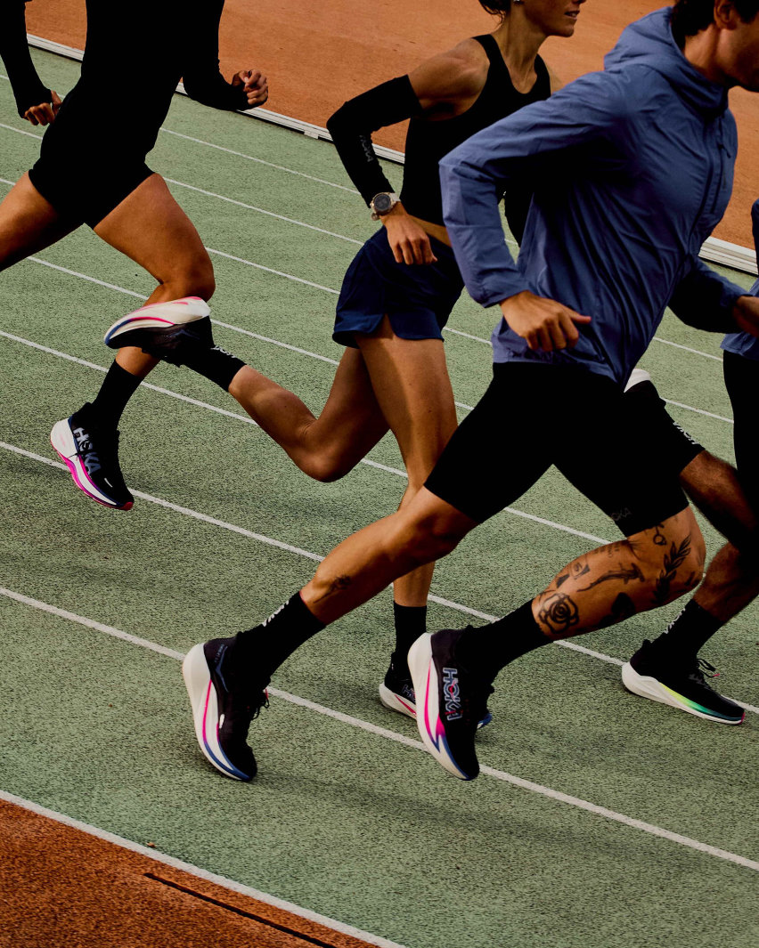 Dal 1° ottobre al via le iscrizioni per il progetto dedicato ai runner sub-élite. HOKA rilancia una delle iniziative più interessanti dedicate al running su strada con la seconda edizione di PB Protocol, un programma pensato per accompagnare gli atleti amatoriali più competitivi verso il raggiungimento del proprio personal best in maratona. 