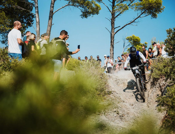 Helen Weber e Adrien Dailly campioni del mondo E-Enduro 2026