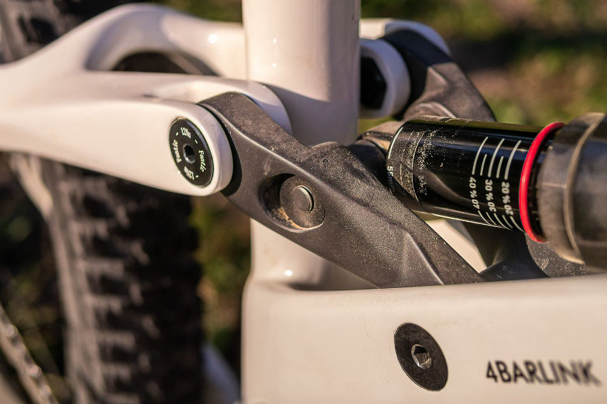 fantic sierra factory - emtb con bosch cx gen 5 - link sospensione