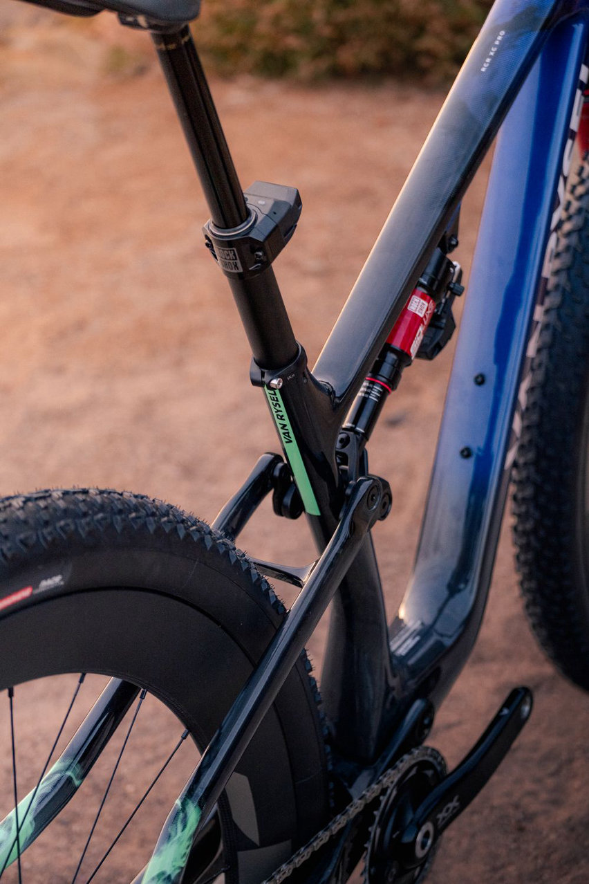 Van Rysel RCR‑XC da 32 pollici - nuova MTB da gara XC - seat tube