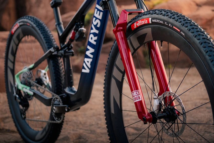 Van Rysel RCR‑XC da 32 pollici - nuova MTB da gara XC - avantreno