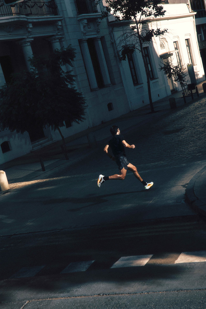 HOKA Clifton Pro