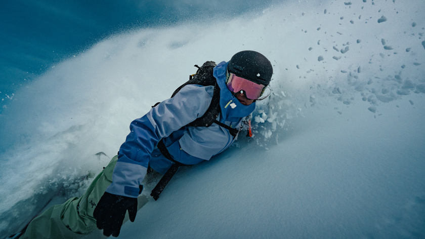 Arc’teryx Sidewinder FW26: la giacca da freeride celebra 25 anni di innovazione