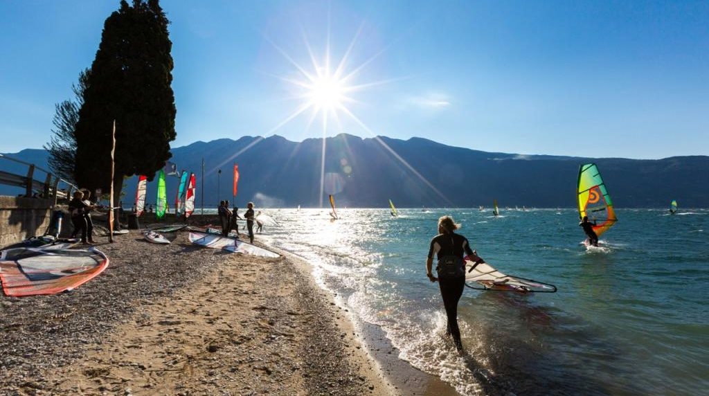 WINDSURF CAMP SUL LAGO DI GARDA
